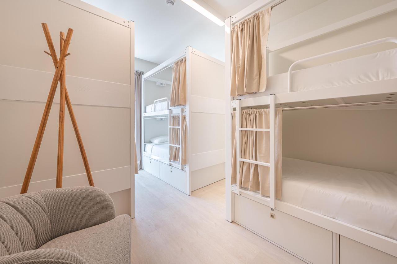 Bed 6-Bed Superior Female Dormitory Room